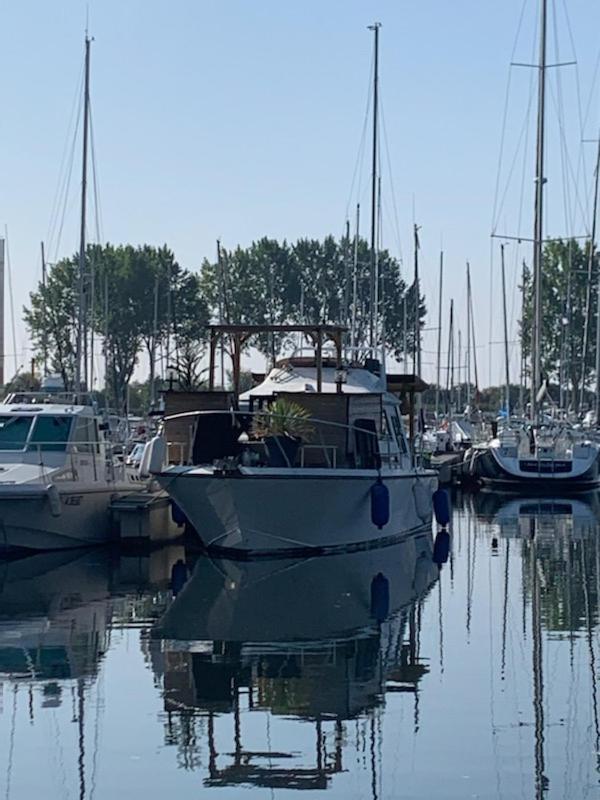 Magnifique Bateau Maison Ξενοδοχείο Ouistreham Εξωτερικό φωτογραφία