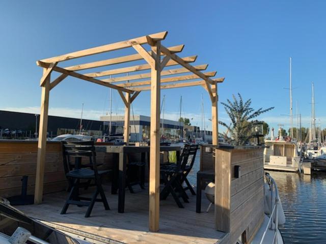 Magnifique Bateau Maison Ξενοδοχείο Ouistreham Εξωτερικό φωτογραφία