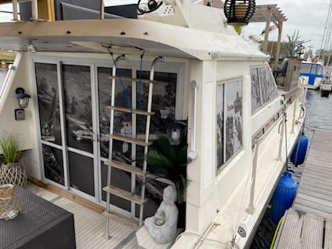 Magnifique Bateau Maison Ξενοδοχείο Ouistreham Εξωτερικό φωτογραφία